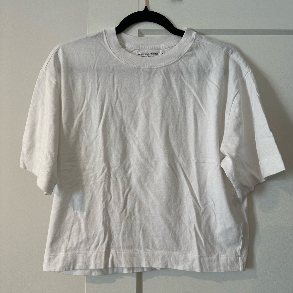 Abercrombie & Fitch Essential Short-Sleeve Wedge Tee